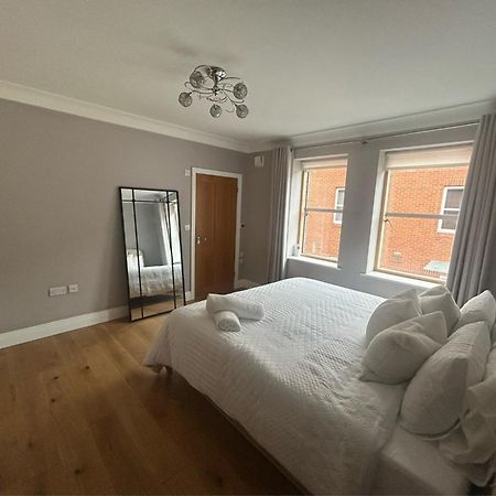 Royal Windsor Super King Ensuite - Free Parking Extérieur photo