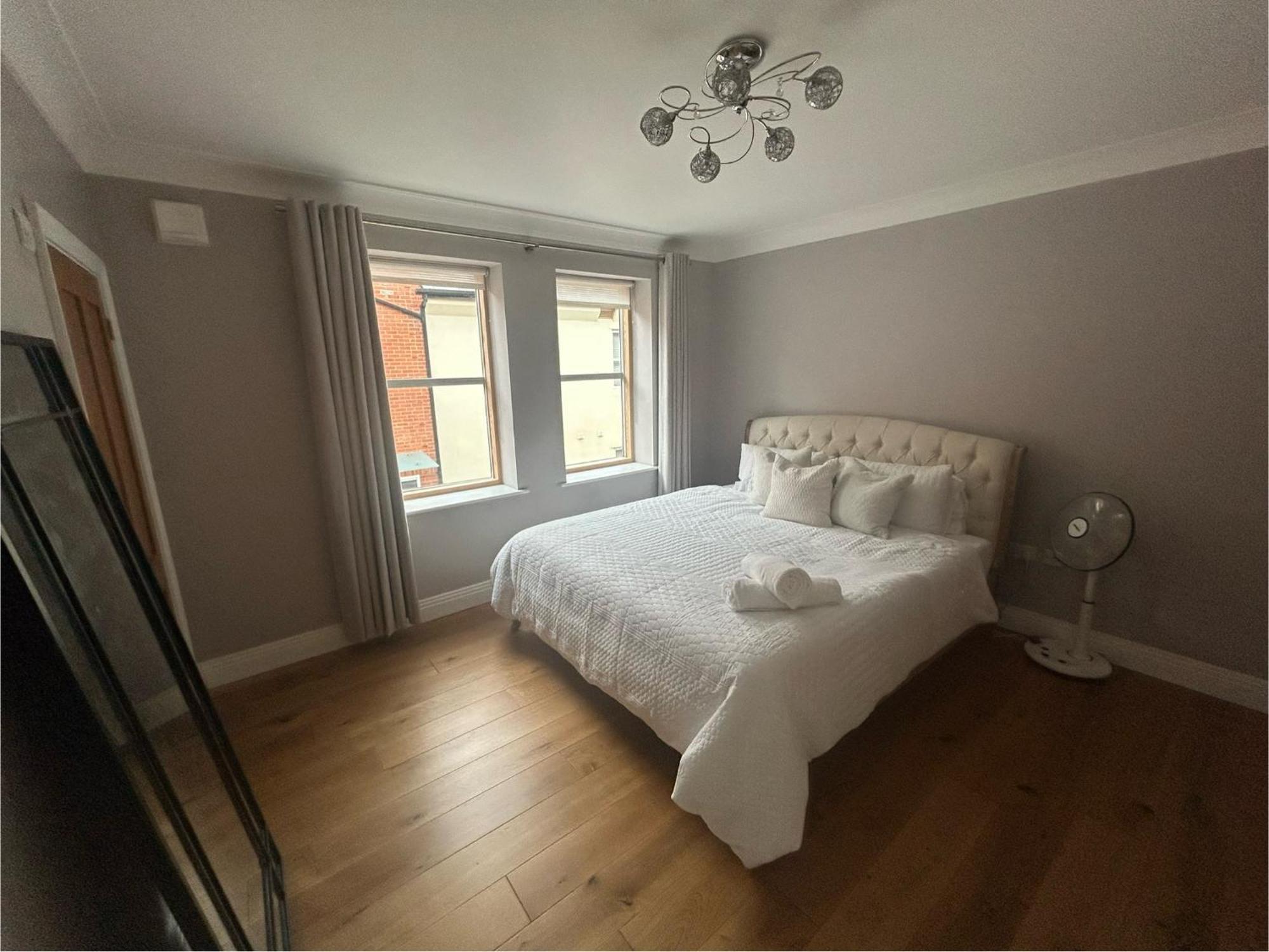Royal Windsor Super King Ensuite - Free Parking Extérieur photo