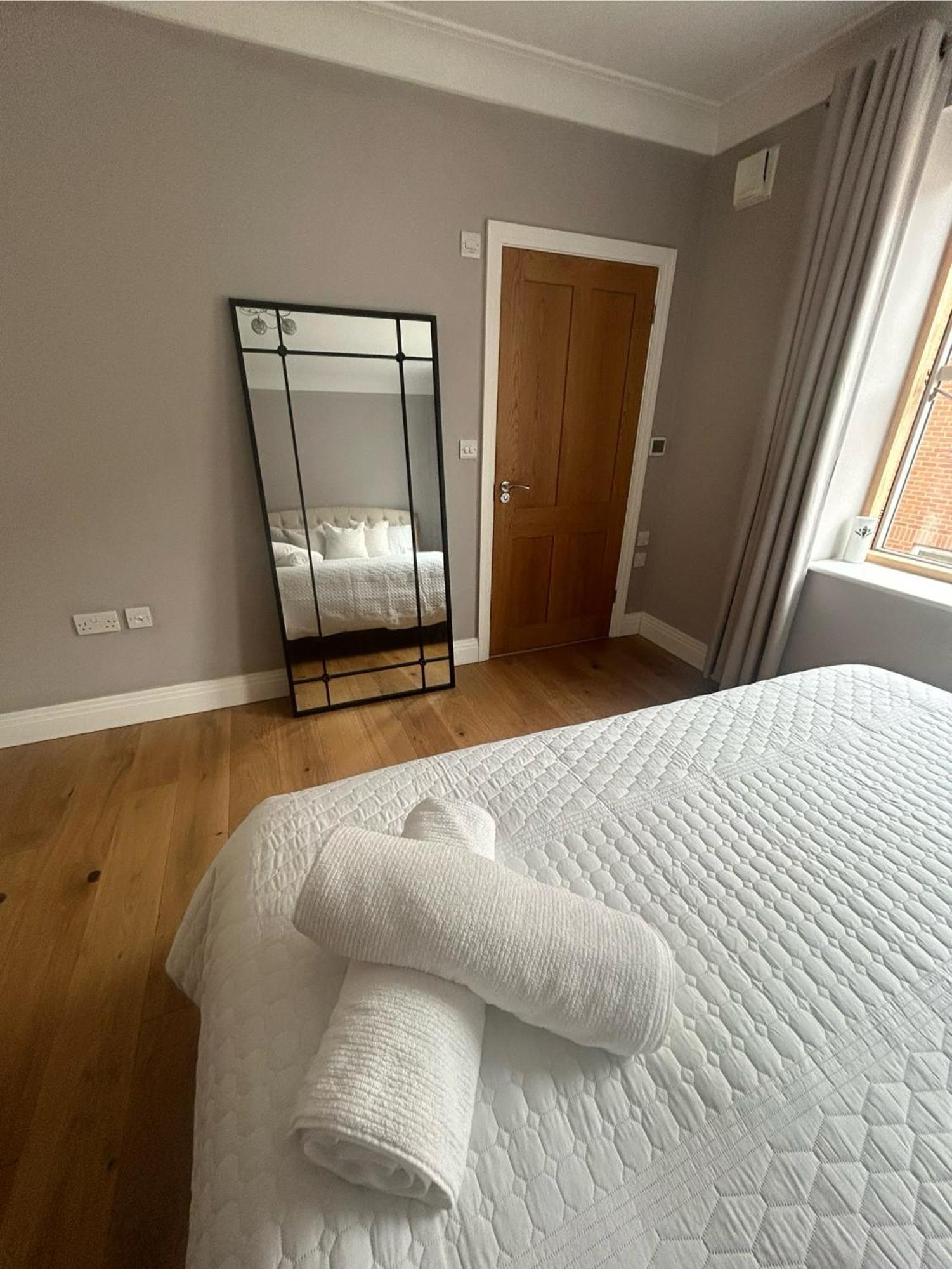Royal Windsor Super King Ensuite - Free Parking Extérieur photo